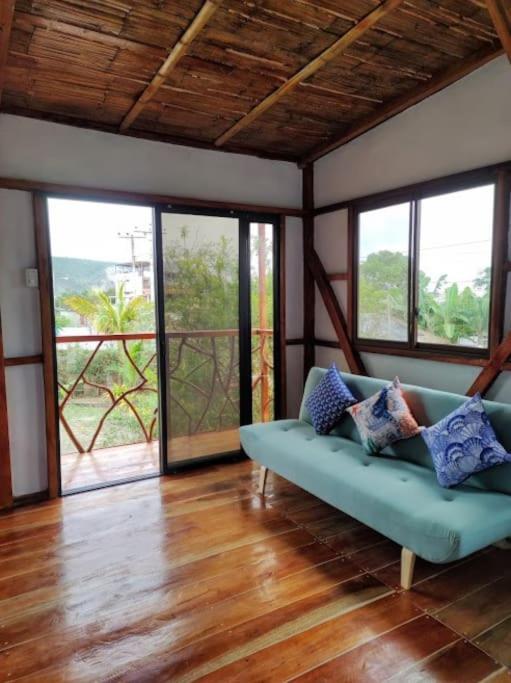 Cayo Ecovillage Puerto Cayo Exterior photo