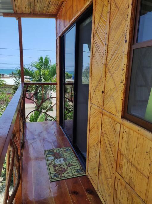 Cayo Ecovillage Puerto Cayo Exterior photo