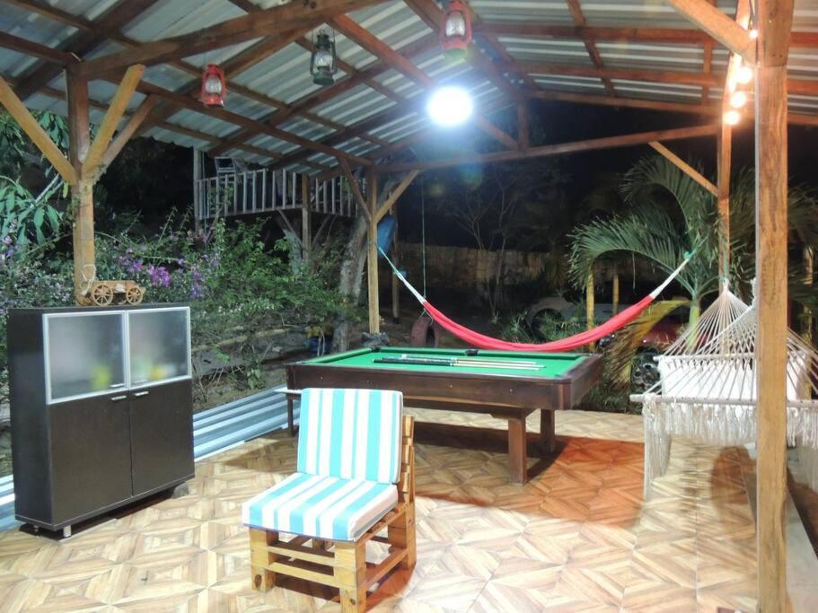 Cayo Ecovillage Puerto Cayo Exterior photo