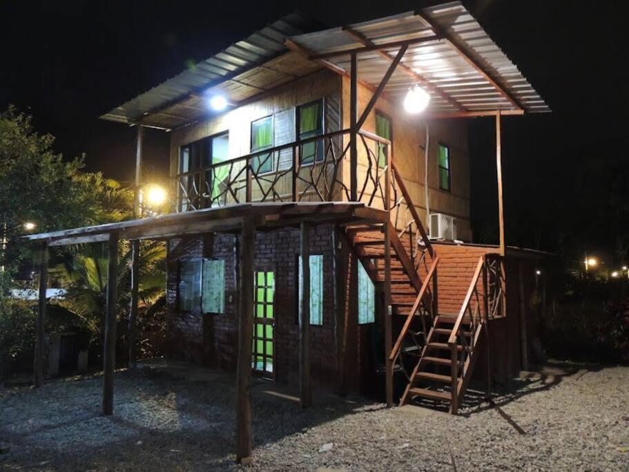 Cayo Ecovillage Puerto Cayo Exterior photo