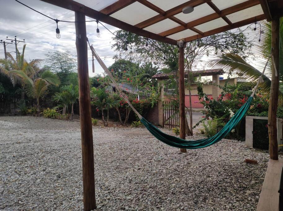 Cayo Ecovillage Puerto Cayo Exterior photo